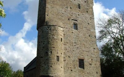 « Explorez l’Ermitage Saint Gerbold à Gratot près de Coutances, Manche – Un Voyage Historique avec La Maison Folia »